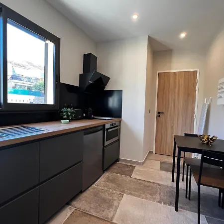 Studio Centre-ville Du Lavandou Apartment Le Lavandou
